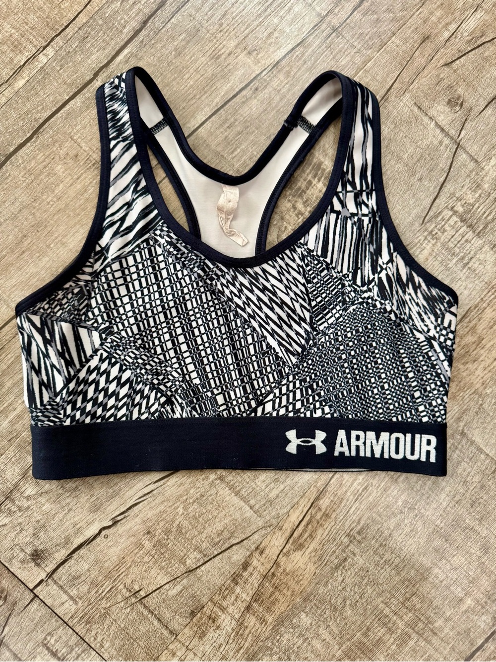 Under Armour Sports Bra Small Black White Geometric Racerback Medium Impact